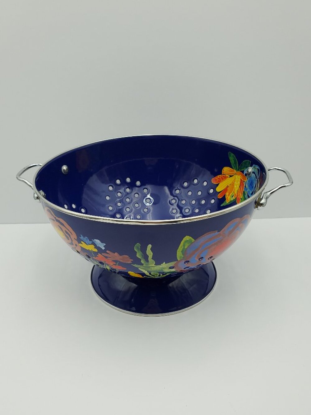 Pioneer Woman Celia Blue 5 Qt Enamelware Floral Pedestal Colander